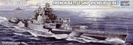Model do sklejania French Navy Richelieu 1943 1/700